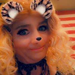 April's Chat & Dating Profile