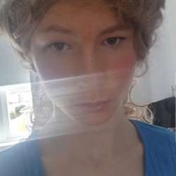 Arielxx's Chat & Dating Profile