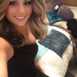 Ashlee's Chat & Dating Profile