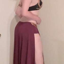 AshleyAlina's Chat & Dating Profile