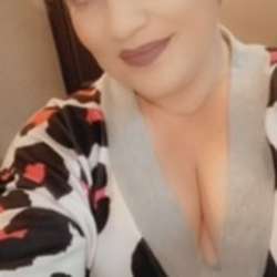 Becca36's Chat & Dating Profile