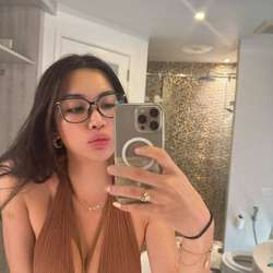 Bellahernandrez's Chat & Dating Profile