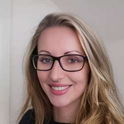 BettinaHUN's Chat & Dating Profile