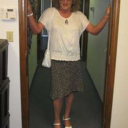 Bevgurl's Chat & Dating Profile