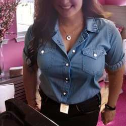 Buxom's Chat & Dating Profile