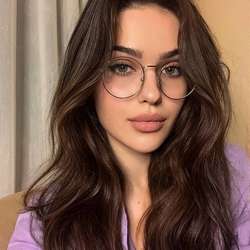 Cerenyenii's Chat & Dating Profile