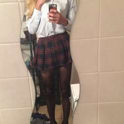 Crossdresser21's Chat & Dating Profile