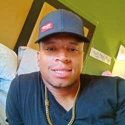 Daddic33614's Chat & Dating Profile