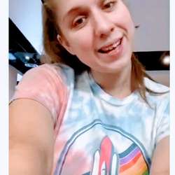 Elizabelt's Chat & Dating Profile