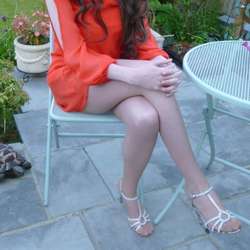 EllaRose's Chat & Dating Profile