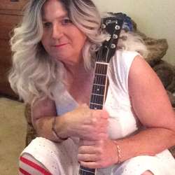 ErinS's Chat & Dating Profile