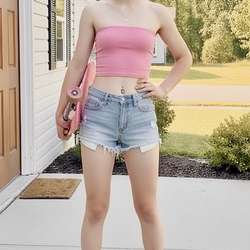 Femboicami's Chat & Dating Profile