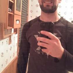FreddyMalone's Chat & Dating Profile