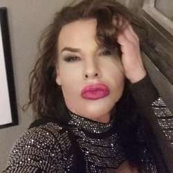 Gola's Chat & Dating Profile