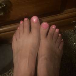 Howulikemenow's Chat & Dating Profile