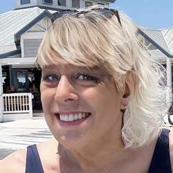 JaneFL's Chat & Dating Profile