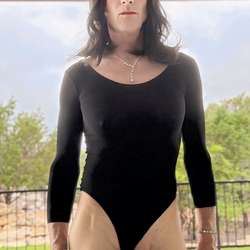 JennyLuvsCum's Chat & Dating Profile