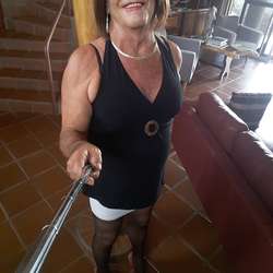 Jessiricaus's Chat & Dating Profile