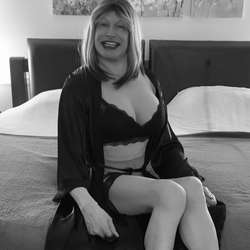 JillWild's Chat & Dating Profile