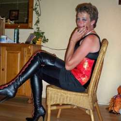 Jo54's Chat & Dating Profile