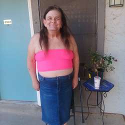 Joannelisabeth's Chat & Dating Profile