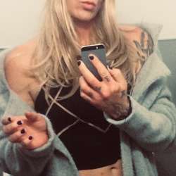 Kasey's Chat & Dating Profile