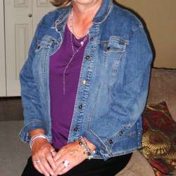 KatieT's Chat & Dating Profile