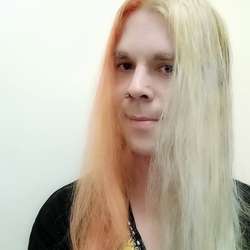 Katiekooleyes's Chat & Dating Profile