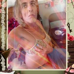 Keleedslut's Chat & Dating Profile