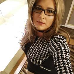 KimWin's Chat & Dating Profile