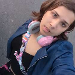 Klaradoll's Chat & Dating Profile