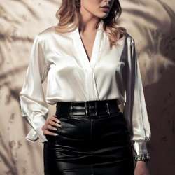 Lauriisatin199's Chat & Dating Profile