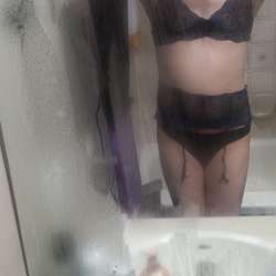 Lisa36's Chat & Dating Profile