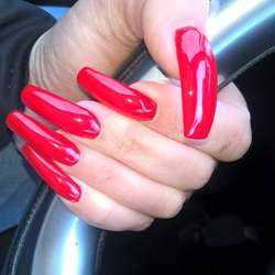 Longnailsfetish's Chat & Dating Profile