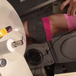 Lucy99's Chat & Dating Profile