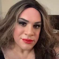 MaraLynneVargas's Chat & Dating Profile