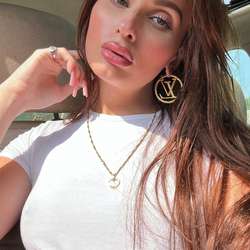 Marabeen's Chat & Dating Profile