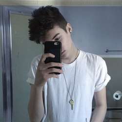 Max45h's Chat & Dating Profile