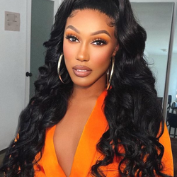 Maxine's Chat & Dating Profile