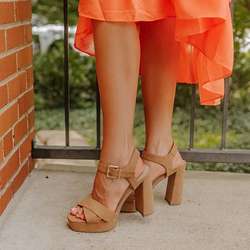 MiaJames's Chat & Dating Profile