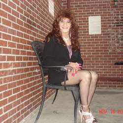 Michellebreanna's Chat & Dating Profile