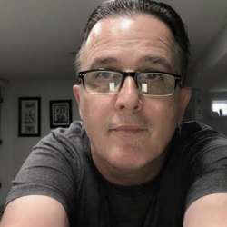 MikeyJones's Chat & Dating Profile