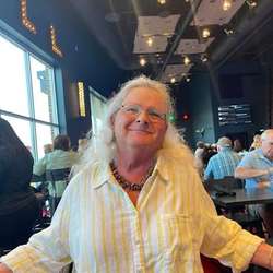 MsConnie's Chat & Dating Profile