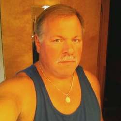 Paul44's Chat & Dating Profile