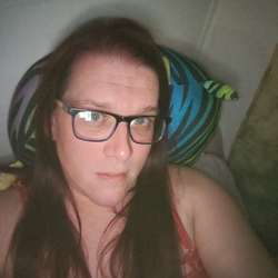 Punkypeach's Chat & Dating Profile