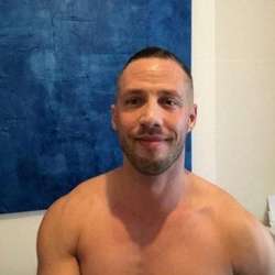 Richard's Chat & Dating Profile