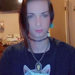 Rinn's Chat & Dating Profile