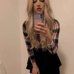 Roosje's Chat & Dating Profile