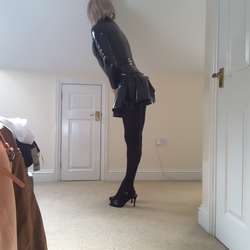 SarahCDMarried's Chat & Dating Profile