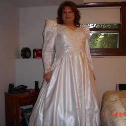 SatinElizabeth's Chat & Dating Profile